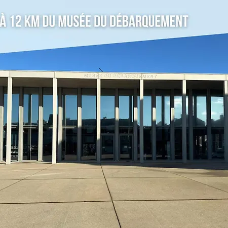 Les Remparts Spacieux 1 Er étage Rénové Joliment Décoré Bien équipé Plein Centre Proche Plages Du Débarquement Parking Gratuit à Proximité Appartamento